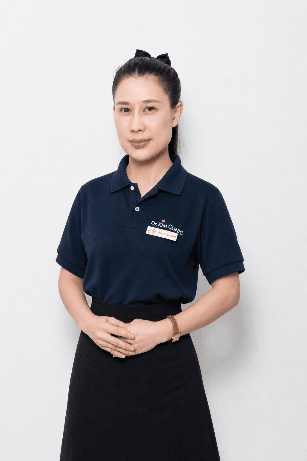 กมลรัตน์ สมฟอง — Beauty Consultant & Receptionist